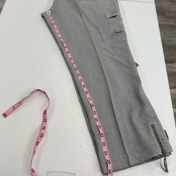 Sundance Evenfall Cargo Pants Drawstring Zippers Tencel Lt Grey Women’s Size 12P - Picture 12 of 16